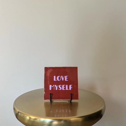 Geef je interieur een vrolijke twist met deze tegeltjes met tekst! By Bloomz, decoratie, interieur