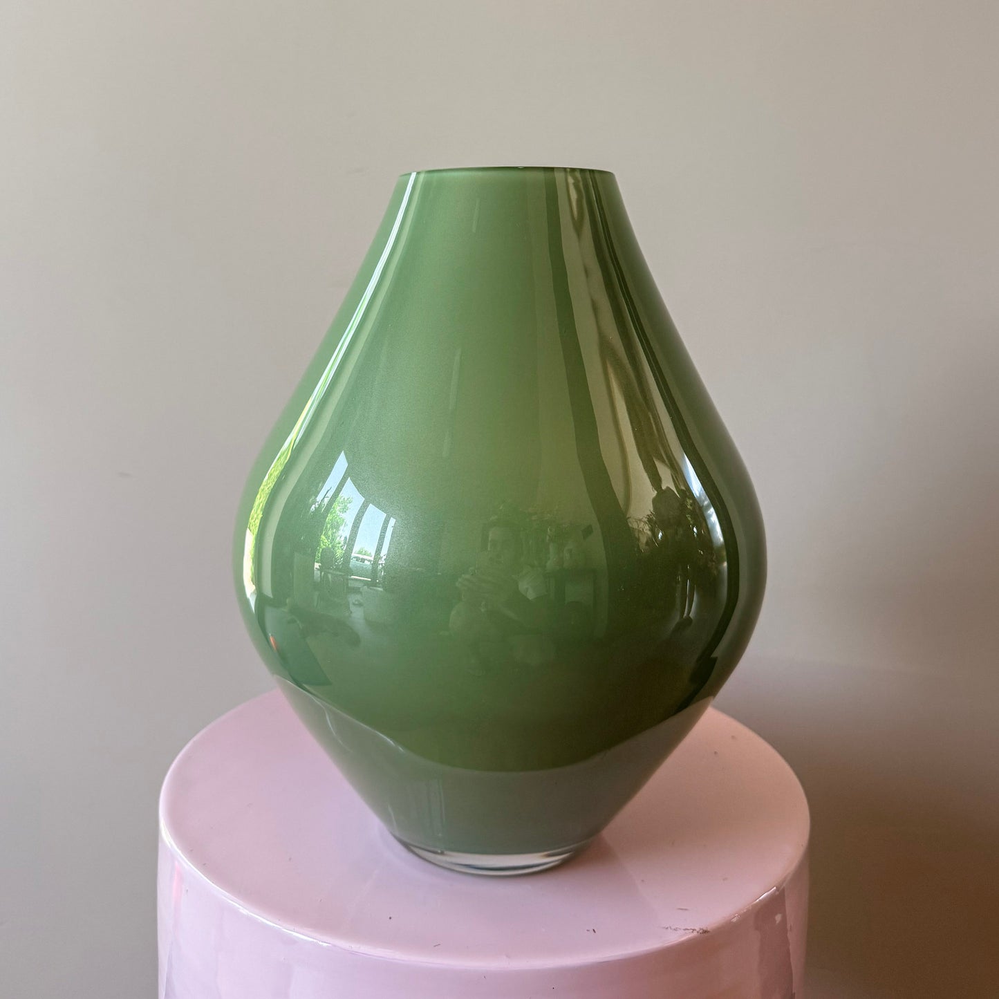 Stijlvolle groene vaas Lesse voor bloemen en in je interieur