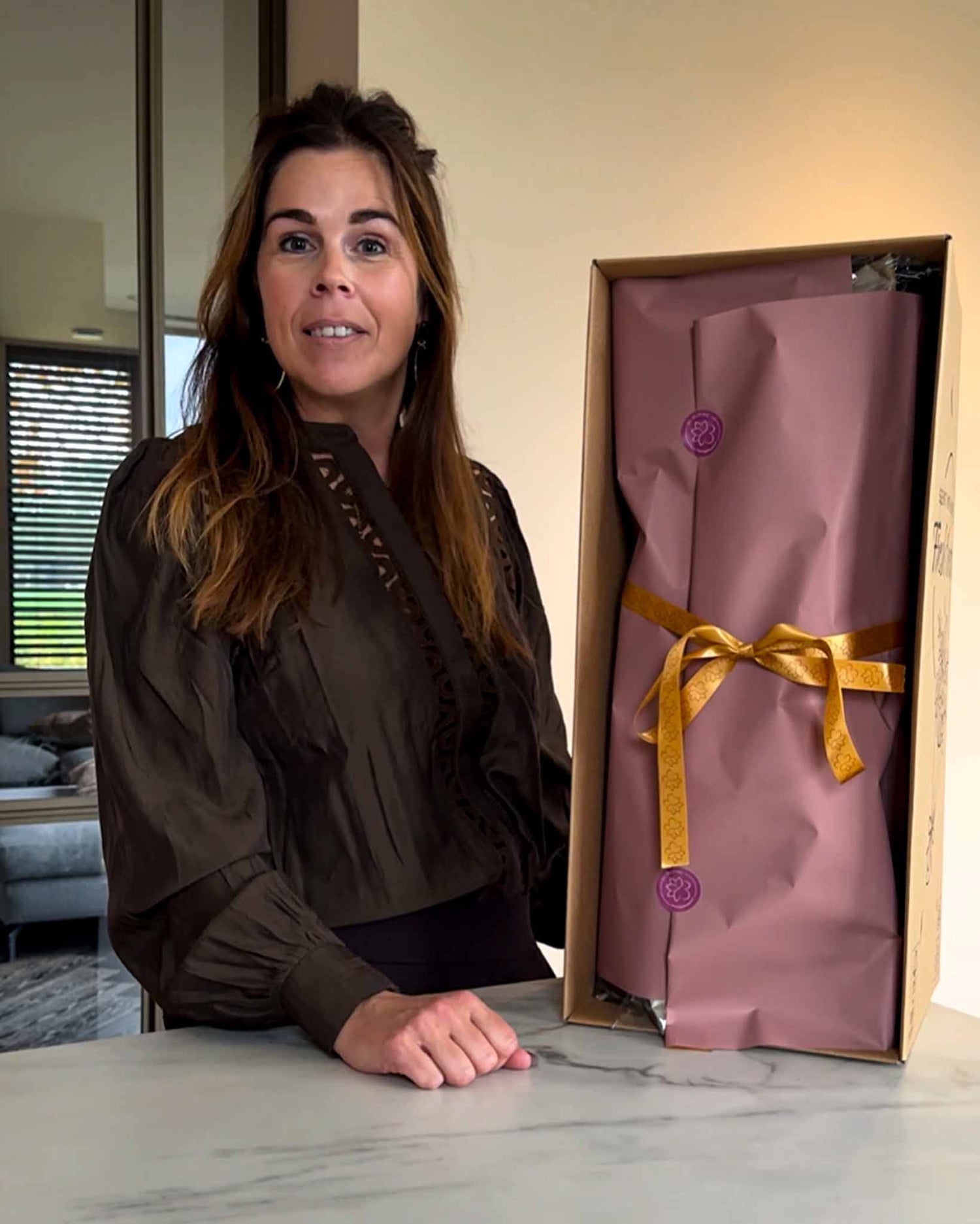 Ontdek onze zijden bloemen adventkalender! Elke dag een nieuwe bloem, inclusief vaas en verpakking. Uniek, duurzaam en feestelijk cadeau voor de feestmaand.