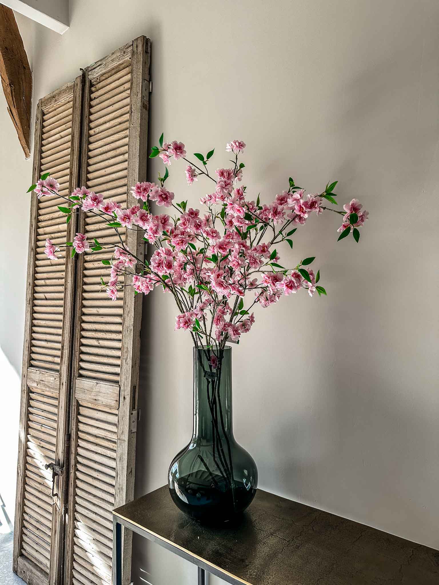 Luxe zijden bloemen boeket, realistische zijden bloemen, stijlvol en onderhoudsvrij bloemstuk.