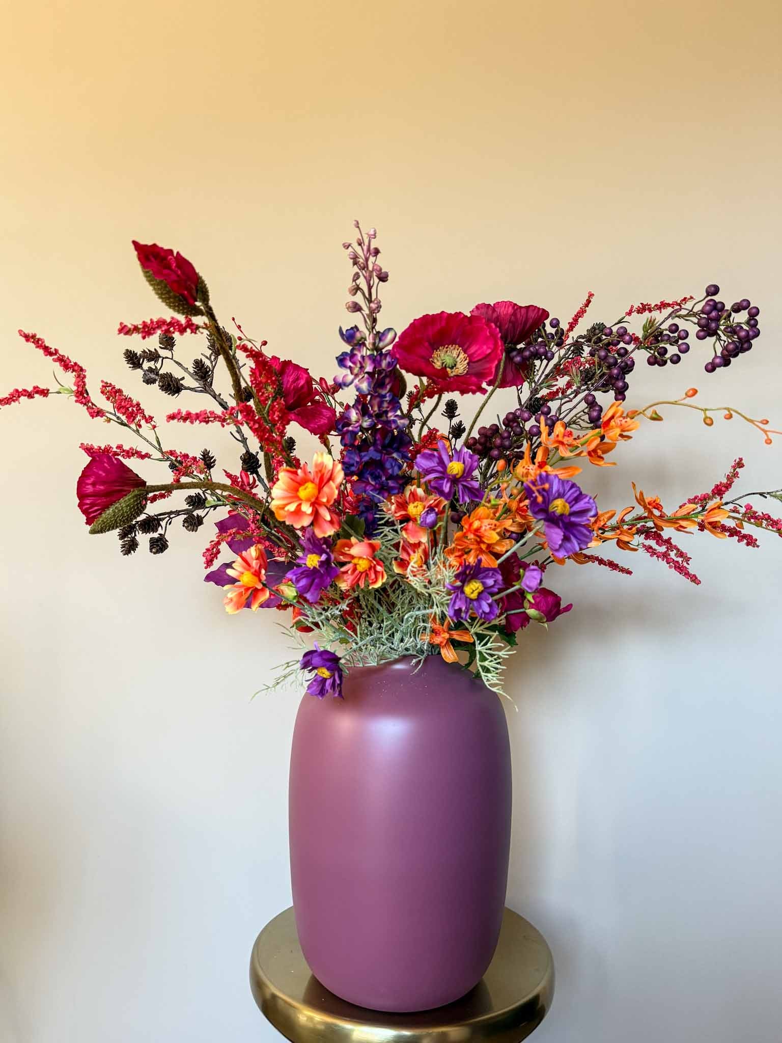 Stijlvol kunstboeket van hoogwaardige zijden bloemen, geschikt voor losse boeketten en bloemenabonnementen – By Bloomz.