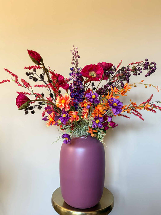Stijlvol kunstboeket van hoogwaardige zijden bloemen, geschikt voor losse boeketten en bloemenabonnementen – By Bloomz.