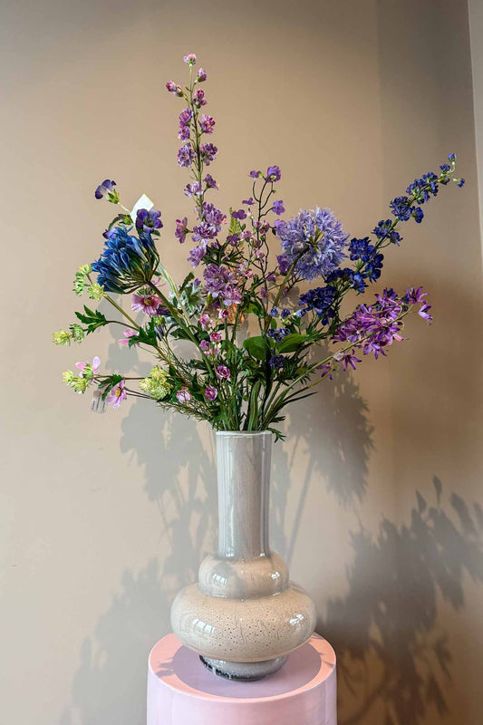 Voorjaarsboeket van zijden bloemen