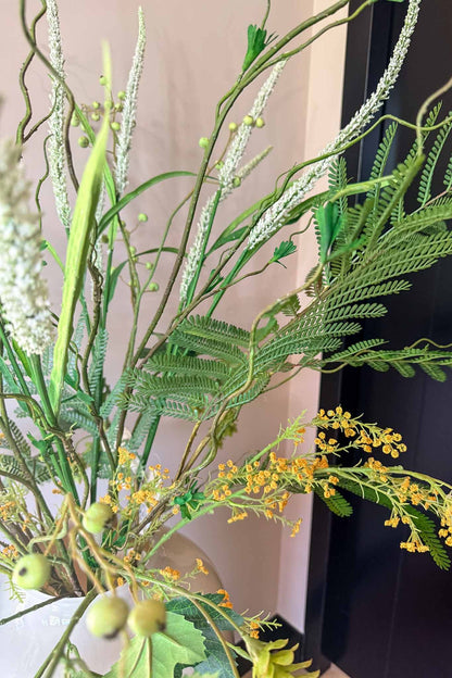 Stijlvol kunstboeket Naturel met hoogwaardige groene zijden bloemen van By Bloomz.