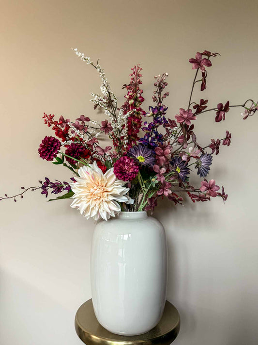 Stijlvol kunstboeket van hoogwaardige zijden bloemen, geschikt voor losse boeketten en bloemenabonnementen – By Bloomz.
