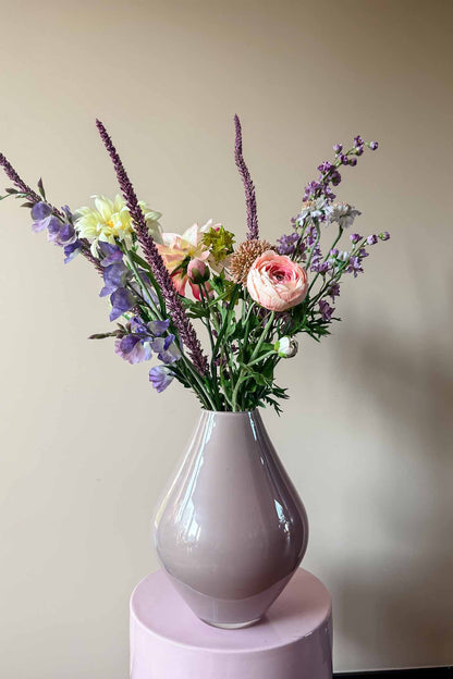 Stijlvol kunstboeket tender met hoogwaardige subtiele zijden bloemen van By Bloomz.