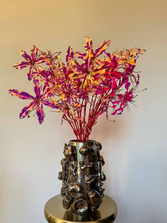 Stijlvol kunstboeket van hoogwaardige zijden bloemen, geschikt voor losse boeketten en bloemenabonnementen – By Bloomz.