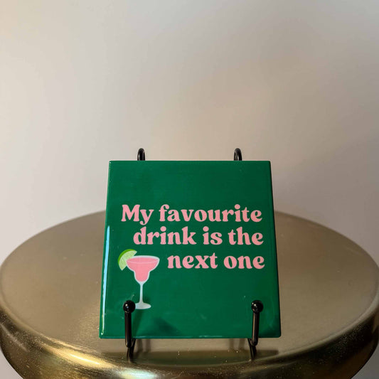 Decoratieve tegeltjes met leuke en grappige tekst voor interieur, stijlvolle interieurdecoratie