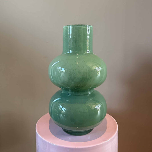 Stijlvolle vaas voor bloemen en interieur