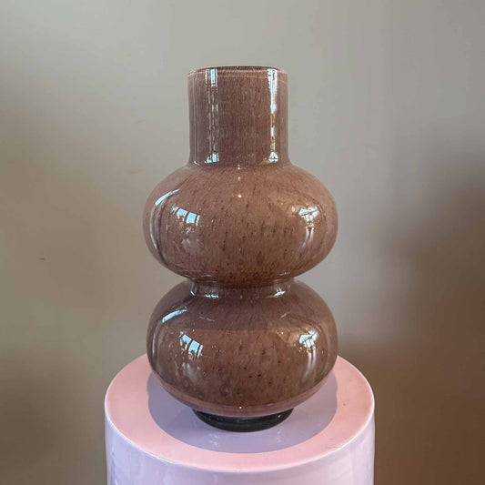 Stijlvolle vaas voor bloemen en interieur