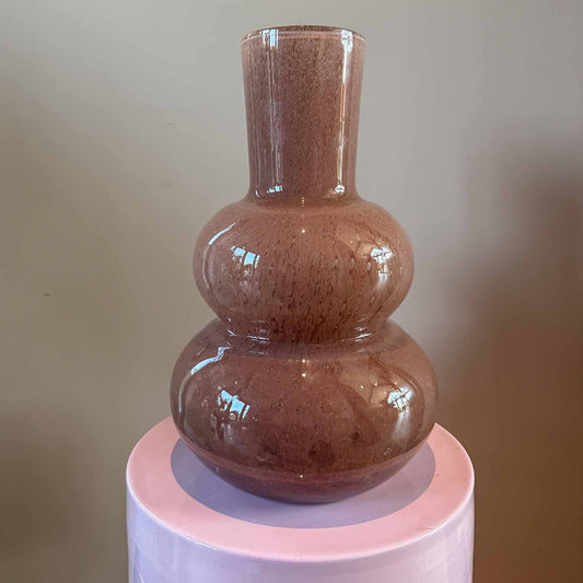 Stijlvolle vaas voor bloemen en interieur