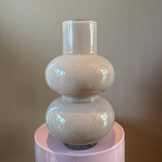 Stijlvolle vaas voor bloemen en interieur